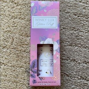 Winky lux glitter puff